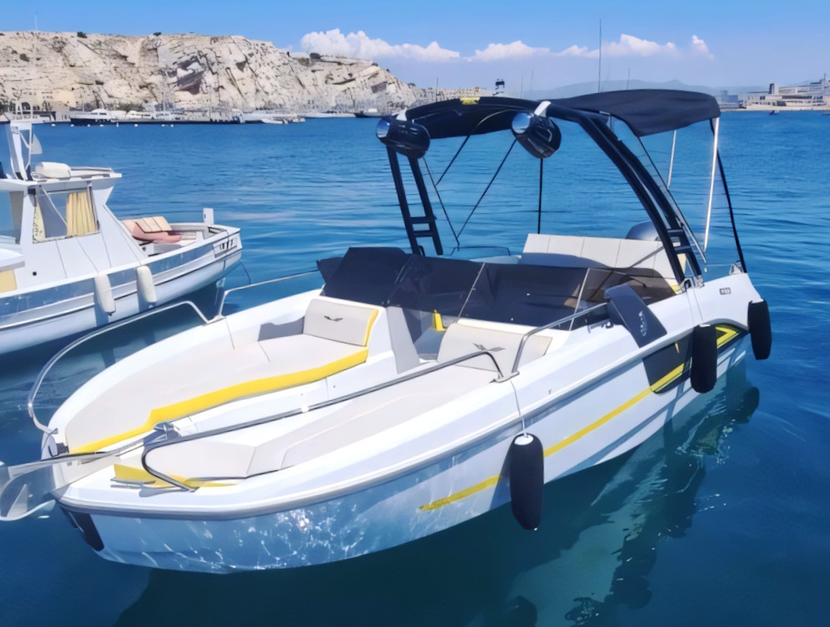 Rent a Boat Uljak Beneteau Flyer 6,6